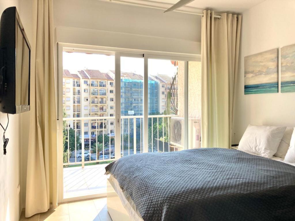 Top Floor Apartment With Two Balconies Fuengirola Bagian luar foto